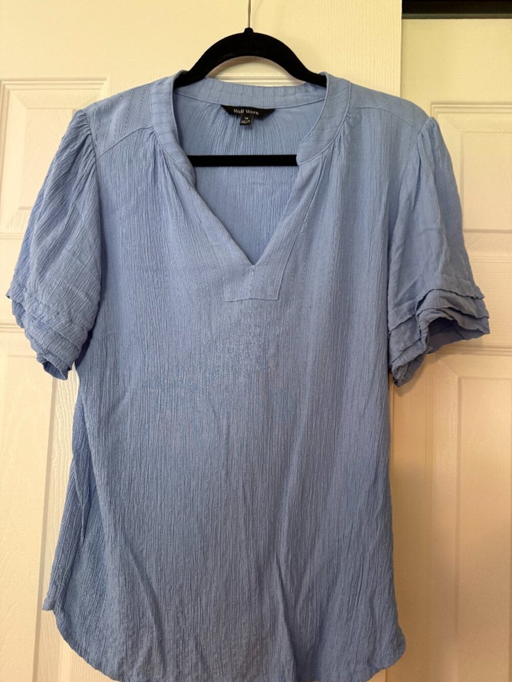Well Worn Crinkle V-Neck Tiered Ruffle Sleeve Top Size M
